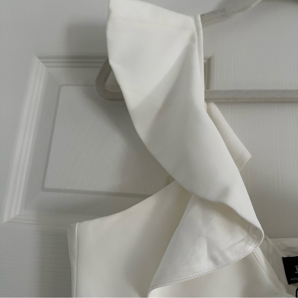 Bardot Camelia One-Shoulder Ruffle Midi Dress in Ivory Size 6 - Picture 6 of 12